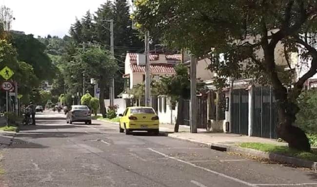 Preocupación en La Campiña de Suba: Banda de apartamenteros acecha en camioneta gris