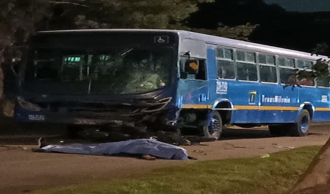 Última hora: Motociclista fallece tras accidente con bus en La Conejera