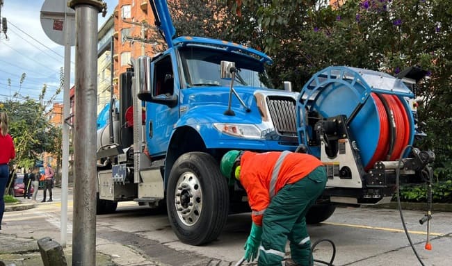 11 parques cerrados por racionamiento de agua en Bogotá hoy lunes 12 de agosto