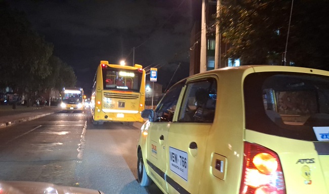 Conductor de SITP de Emasivo 10 intenta embestir vehículo particular en el barrio Bilbao, Suba