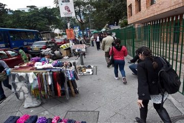 Invasión del espacio público en Subazar genera tensión entre comerciantes