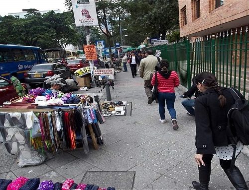 Invasión del espacio público en Subazar genera tensión entre comerciantes