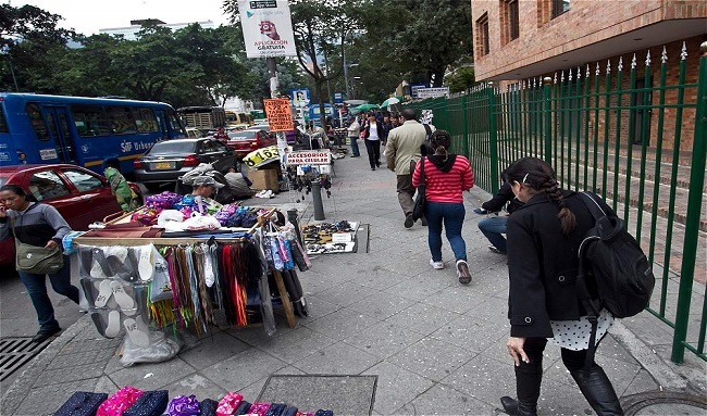 Invasión del espacio público en Subazar genera tensión entre comerciantes