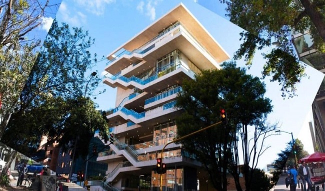 Centro Felicidad Chapinero estrena la Biblioteca Pública del Deporte