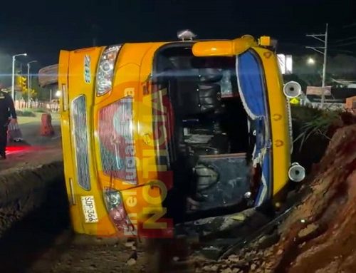 Accidente de Bus en Melgar: 15 Heridos, Entre Ellos Adultos Mayores y Niños