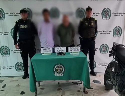 Dos capturados en Bogotá por protagonizar fleteo en una motocicleta