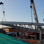 Colapso de puente peatonal en Madrid genera caos vial en Cundinamarca