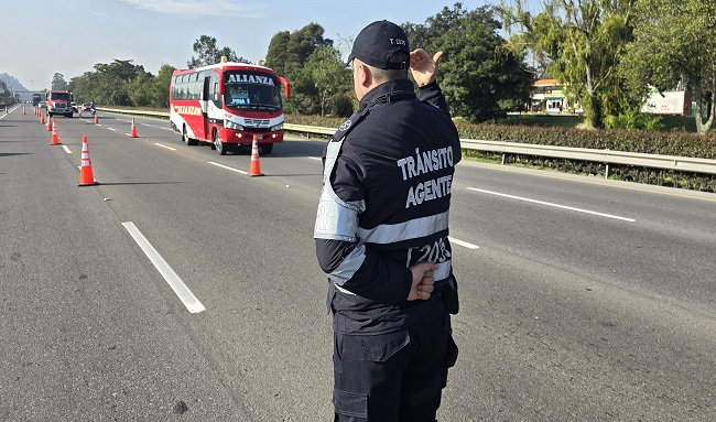 Cundinamarca activa plan integral para garantizar movilidad segura y eficiente durante las festividades de fin de año” 