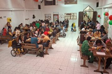 Más de 150 personas disfrutan de un almuerzo navideño inclusivo liderado por el edil Jhon Jaime Jiménez y el concejal Andrés Onzaga