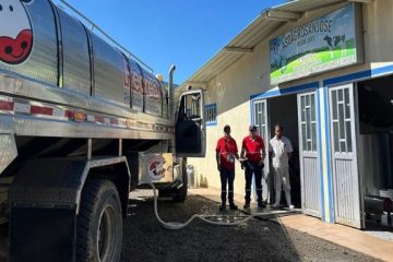 Gobernación de Cundinamarca impulsa la compra de leche a productores locales afectados por la crisis de precios