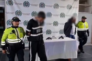 Policía frustra robo a casino y captura a dos delincuentes armados en la localidad de Puente Aranda