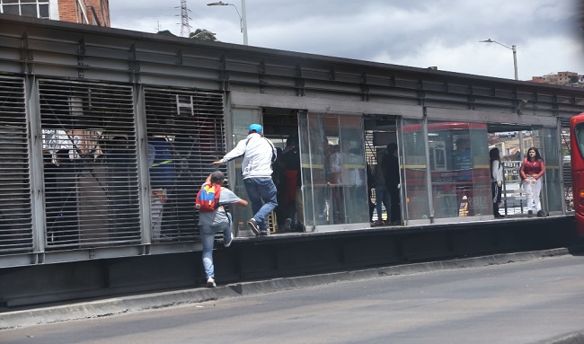 ¡Última Hora! Aumento de «Colados» en Transmilenio genera preocupación en usuarios en Suba