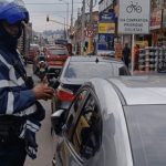 ¡Calles convertidas en parqueadero! Denuncian caos vial en Lisboa-Toscana, Bilbao y Fontanar, en crisis por mal parqueo en Suba