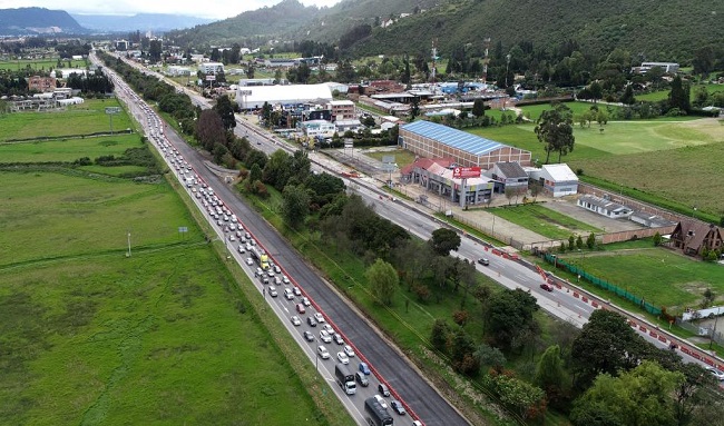 ¡Atención! Cierre de la Autopista Norte en Bogotá por Bandera del ELN