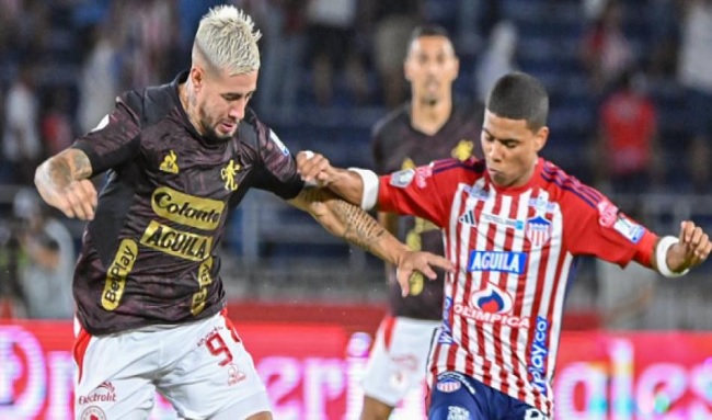 América triunfa ante Junior en tanda de penaltis y avanza en la Sudamericana