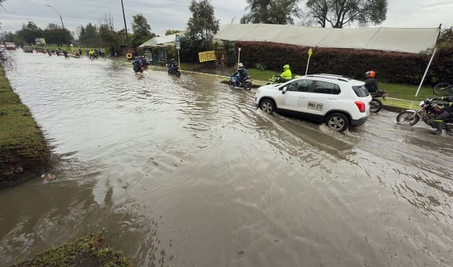 Caos por lluvias en Suba: vecinos de Lisboa denuncian abandono y vías intransitables