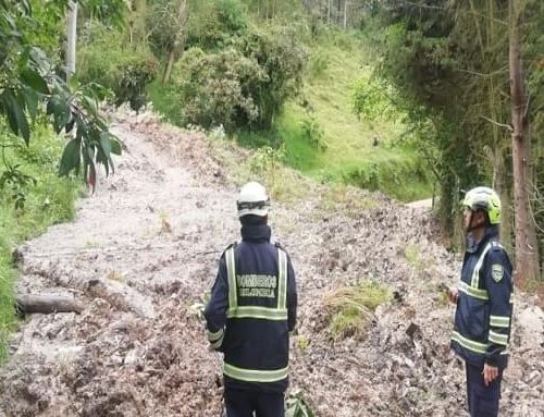 Deslizamiento bloquea vía clave entre Tabio y Cajicá tras intensas lluvias