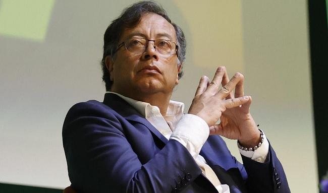 Petro responde a acusaciones de irregularidades en aprobación de reforma pensional