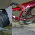 Conductores en Suba denuncian «Juego de la Muerte» por jóvenes ciclistas colgados en camiones y buses del SITP