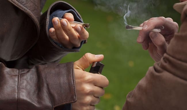 Se aprueba la prohibición del consumo de droga en espacios públicos en Bogotá en primer debate