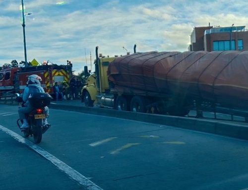 Última hora: accidente de tractocamión genera fuerte congestión en la Avenida Suba