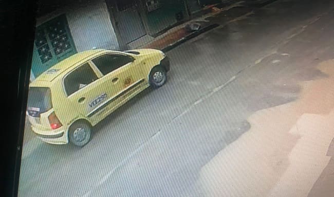 Robo y abuso en Bilbao: Ladrones entran con fuerza a casa mientras menor abría la puerta