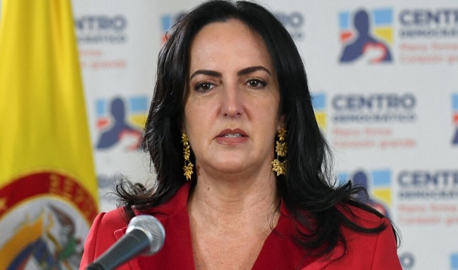 María Fernanda Cabal exige medidas urgentes al Gobierno para evitar cierre de 7.000 colegios por paro sindical