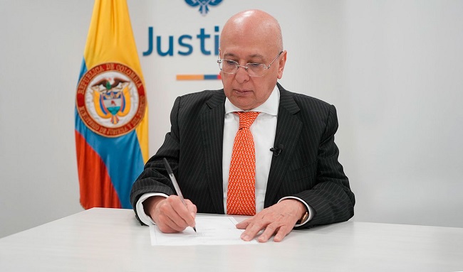 Gobierno cierra filas contra presunta conspiración: «Defenderemos el orden constitucional».