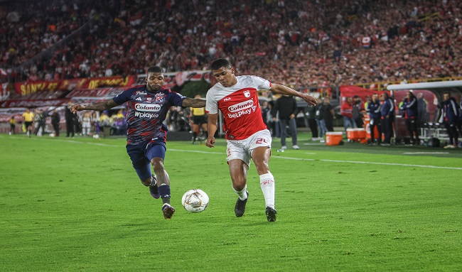 Santa Fe confirma nuevas caras: Torres y otros extremos, en carpeta