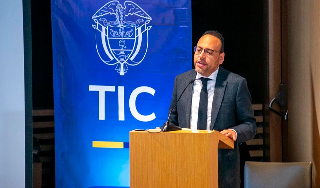 Internet fijo llega a más de 22 mil familias vulnerables en diez departamentos del país