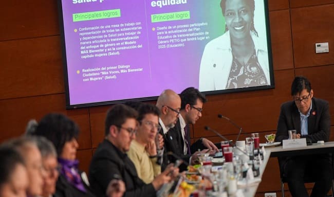 Bogotá avanza en paridad: 11 entidades distritales superan el 50% de mujeres en cargos directivos