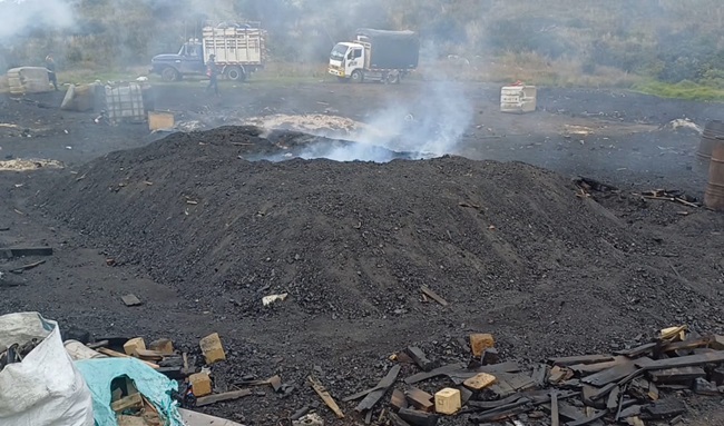 CAR refuerza control a quemas para producir carbón vegetal en Soacha
