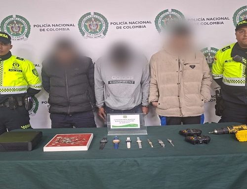 Capturados ‘Los Joyeros’ en Bosa, recuperados más de 10 millones de pesos en mercancía robada