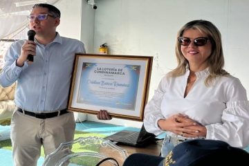 Lotería de Cundinamarca premia a loteros en Santander por su compromiso y excelente desempeño