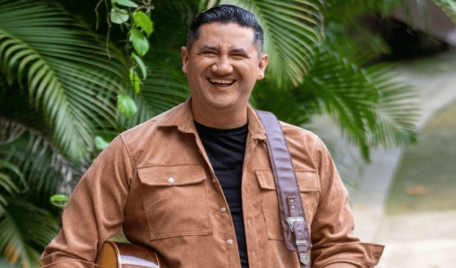 Heredero, la voz de 'Coqueta', Calma a sus Fans: Biopsia Negativa y Regreso a los Escenarios
