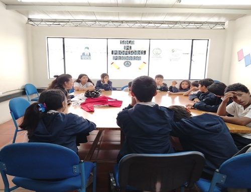 Estudiantes del Juan Lozano reciben kits de seguridad vial en Suba