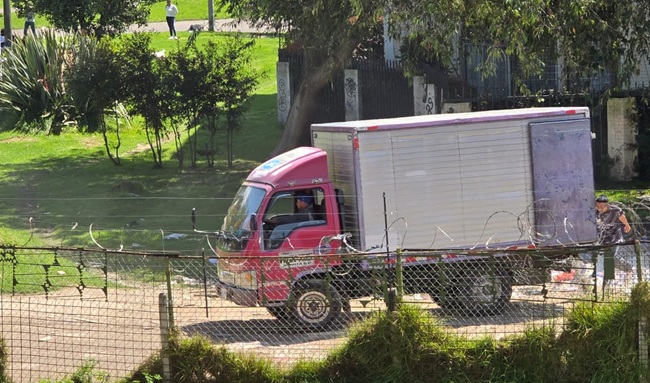 Alcaldía y Policía frustran arrojo de escombros en Suba