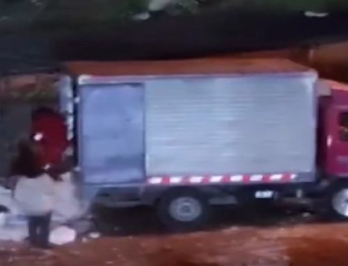 Capturan en flagrancia a infractores por arrojar escombros en Suba