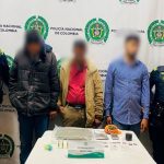 Sorprendidos y detenidos en flagrancia cuando transportaban marihuana en un taxi en Bogotá