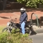 Un Motociclista denunciado por acto obsceno en vía pública en el barrio Cedritos de Usaquén