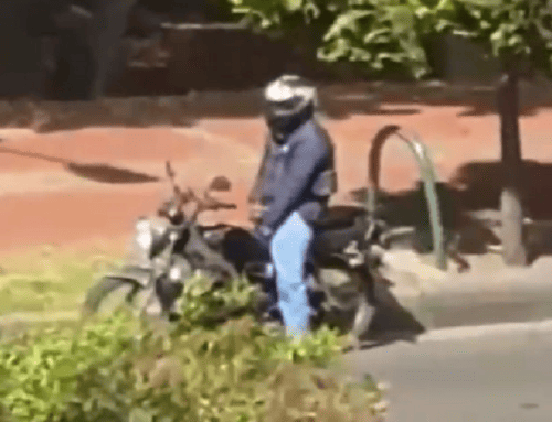 Un Motociclista denunciado por acto obsceno en vía pública en el barrio Cedritos de Usaquén