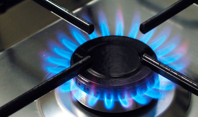 Gas importado: Petro anuncia medidas para abaratar precios y acabar con monopolios privados