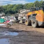 Alcalde César Salamanca le cumple a los vecis de Villa Cindy: Retira 12 m³ de basura del río Bogotá