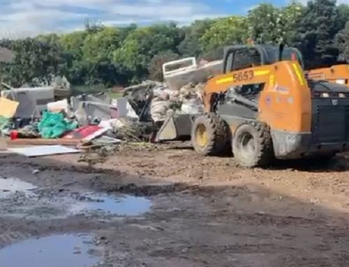 Alcalde César Salamanca le cumple a los vecis de Villa Cindy: Retira 12 m³ de basura del río Bogotá