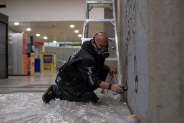 Artista Suizo Gérard Gademann transforma el Portal Suba de TransMilenio en la Bienal BOG25