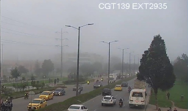 Amanece cerrado el aeropuerto El Dorado por densa neblina: se registran retrasos en vuelos nacionales e internacionales