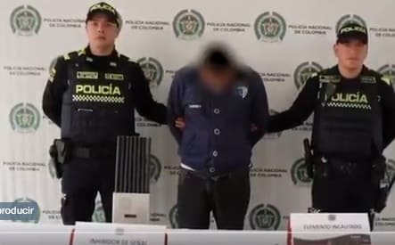 La policía frustró el hurto de un camión y capturó al responsable, ocultaba un inhibidor de señal