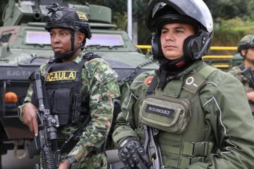 Más de 700 soldados brindan seguridad durante el puente festivo del Día la Diversidad Étnica y Cultural 