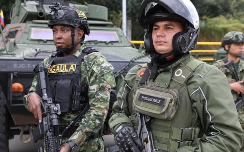 Más de 700 soldados brindan seguridad durante el puente festivo del Día la Diversidad Étnica y Cultural 