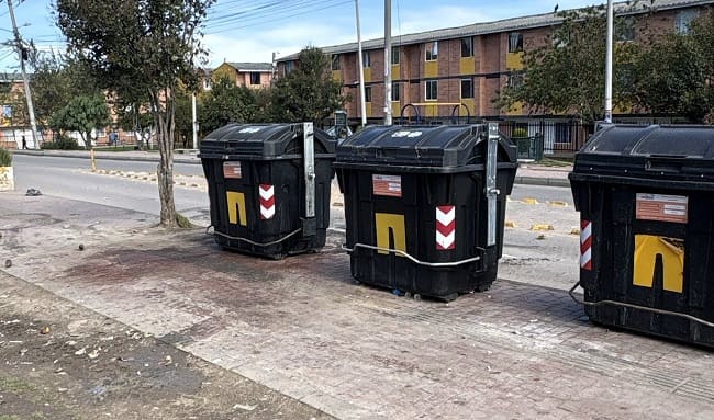 Punto crítico de basura en el barrio Berlín es atendido diariamente por Área Limpia ESP
